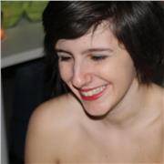 Laureata in Scienze Internazionali e Diplomatiche con certificazione TOEFL e TEFL